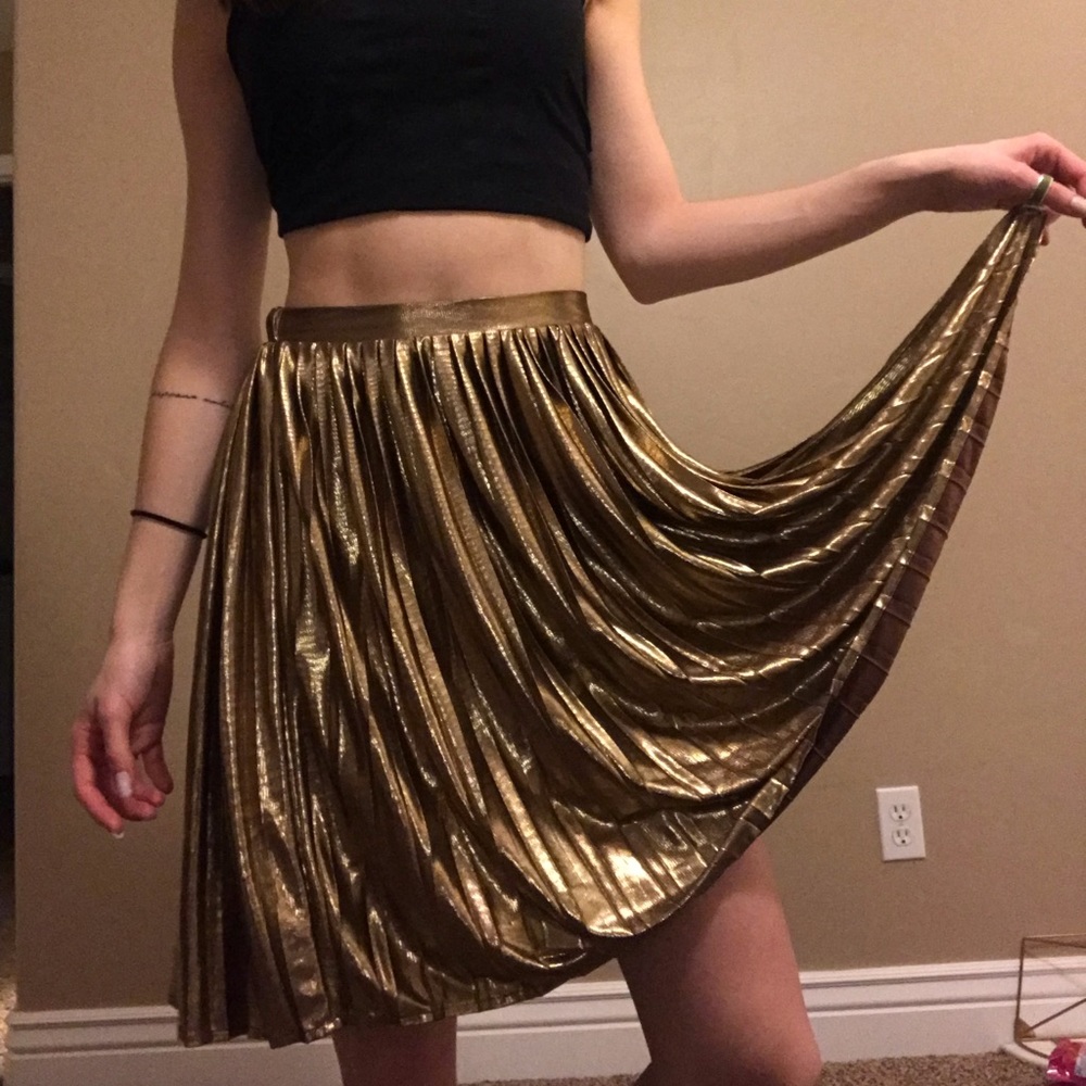 Gold pleated skirt